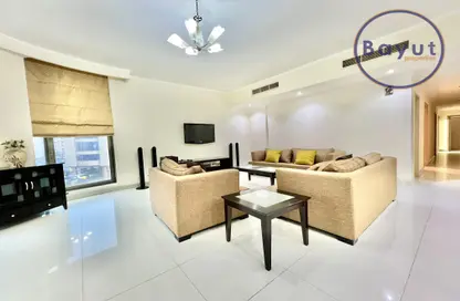 Living Room image for: Apartment - 3 Bedrooms - 5 Bathrooms for rent in Seef - Capital Governorate, Image 1