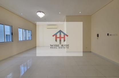 Apartment - 2 Bedrooms - 3 Bathrooms for rent in Hidd - Muharraq Governorate