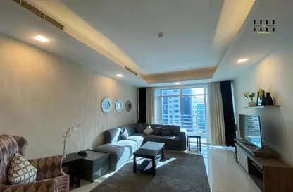 Apartment - 2 Bedrooms - 3 Bathrooms for rent in Al Juffair - Capital Governorate