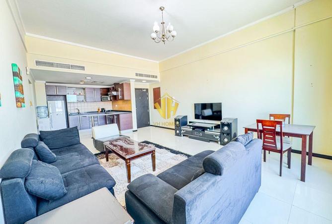 973215 - Property Image 2