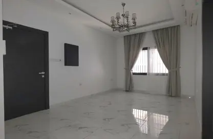 Apartment - 3 Bedrooms - 3 Bathrooms for rent in Arad - Muharraq Governorate