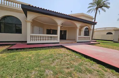 Villa - 4 Bedrooms - 4 Bathrooms for rent in Saar - Northern Governorate