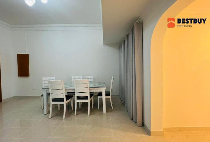 992372 - Property Image 2