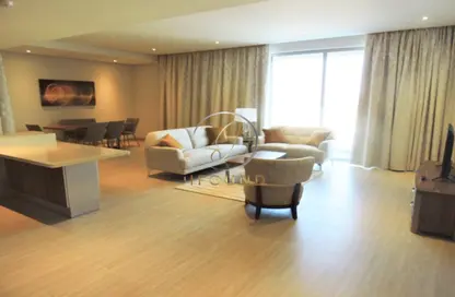 Apartment - 2 Bedrooms - 3 Bathrooms for rent in Um Al Hasam - Manama - Capital Governorate