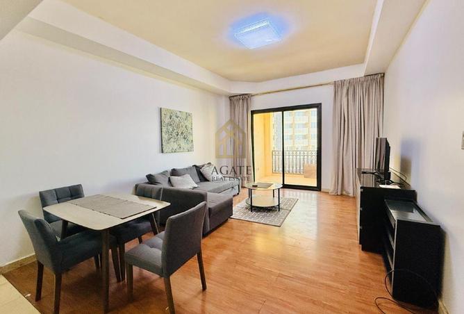 954861 - Property Image 2