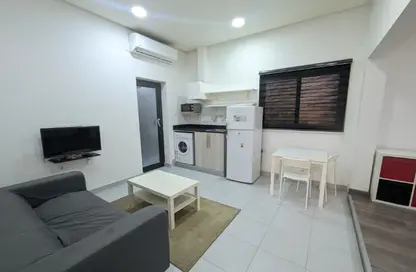 Apartment - Studio - 1 Bathroom for rent in Saar - Northern Governorate