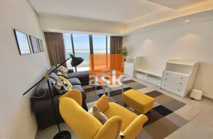 Living Room image for: Apartment - 3 Bedrooms - 4 Bathrooms for sale in Breeze of Dilmunia - Dilmunia Island - Muharraq Governorate, Image 1