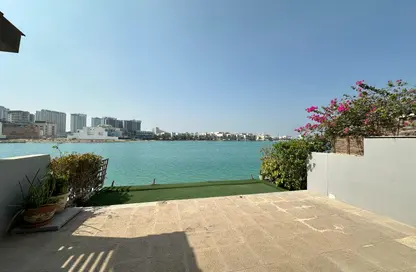 Villa - 3 Bedrooms - 5 Bathrooms for rent in Najma - Amwaj Islands - Muharraq Governorate