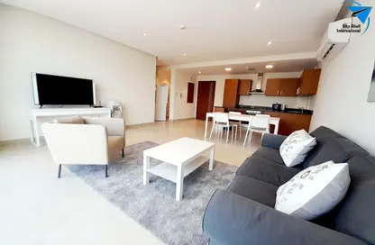Apartment - 2 Bedrooms - 2 Bathrooms for rent in Um Al Hasam - Manama - Capital Governorate