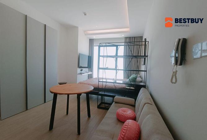 986034 - Property Image 2