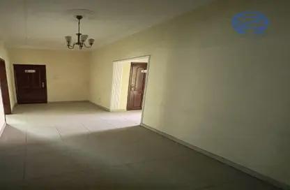 Empty Room image for: Apartment - 3 Bedrooms - 2 Bathrooms for rent in Zinj - Manama - Capital Governorate, Image 1