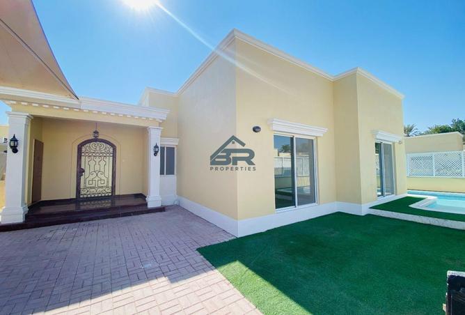 975702 - Property Image 2