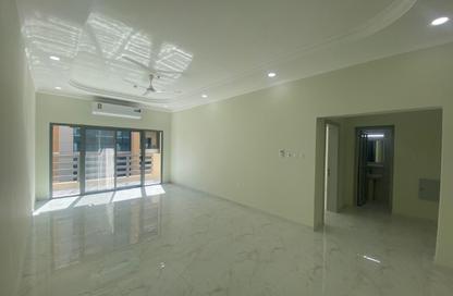 Apartment - 5 Bedrooms - 5 Bathrooms for sale in Hidd - Muharraq Governorate