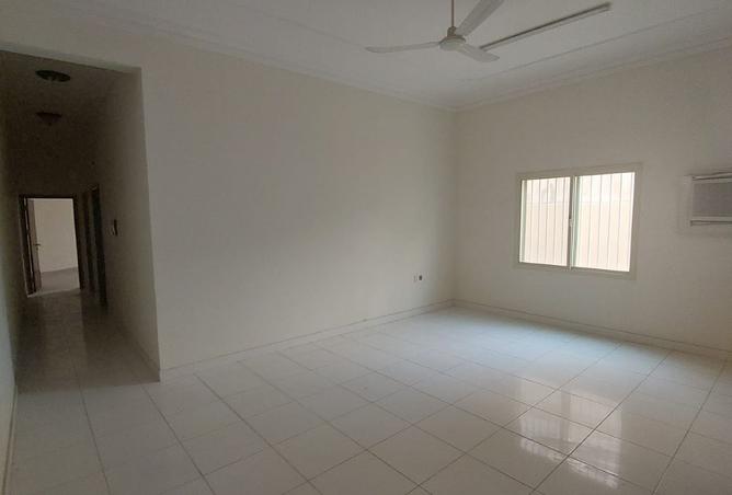 987379 - Property Main Image