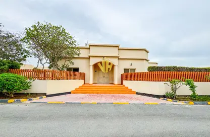 Villa - 4 Bedrooms - 4 Bathrooms for rent in Janabiya - Northern Governorate