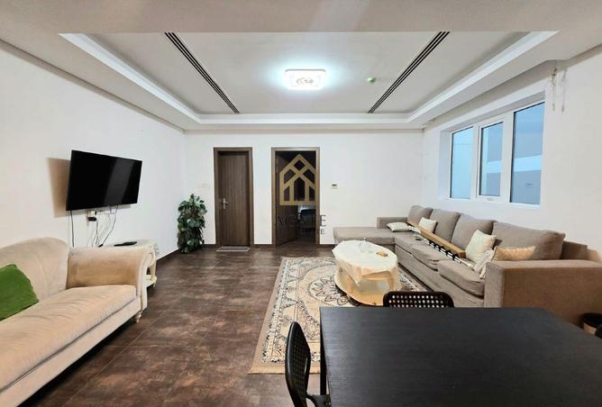 963715 - Property Image 2