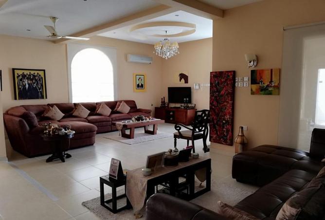 973146 - Property Image 3