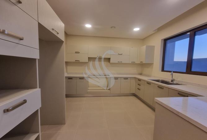 977456 - Property Image 3