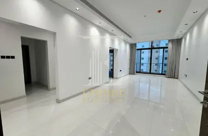 Apartment - 2 Bedrooms - 2 Bathrooms for rent in Sanabis - Manama - Capital Governorate