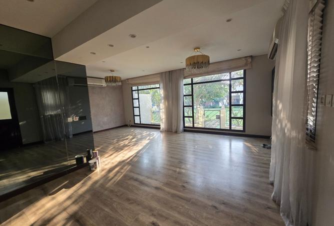 979274 - Property Image 2