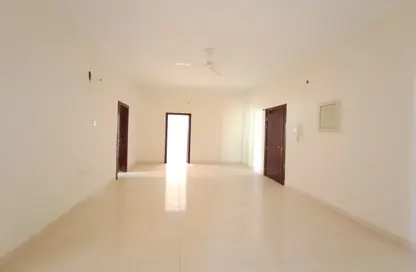 Apartment - 3 Bedrooms - 2 Bathrooms for rent in Jid Ali - Central Governorate