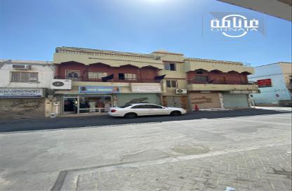Apartment - 1 Bedroom - 2 Bathrooms for rent in Sanabis - Manama - Capital Governorate
