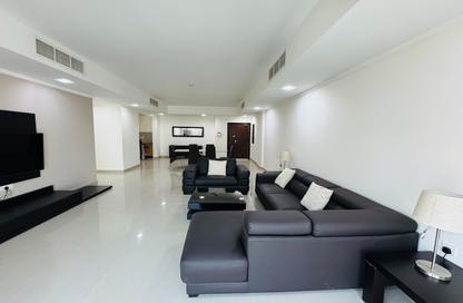 Apartment - 2 Bedrooms - 3 Bathrooms for rent in Seef - Capital Governorate