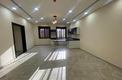 Apartment - 2 Bedrooms - 2 Bathrooms for rent in Saar - Northern Governorate