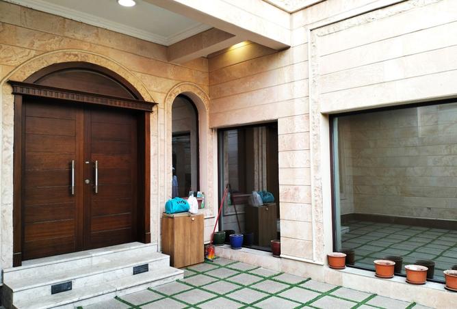 972181 - Property Image 3