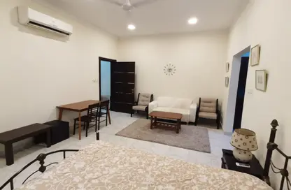 Apartment - Studio - 1 Bathroom for rent in Al Juffair - Capital Governorate