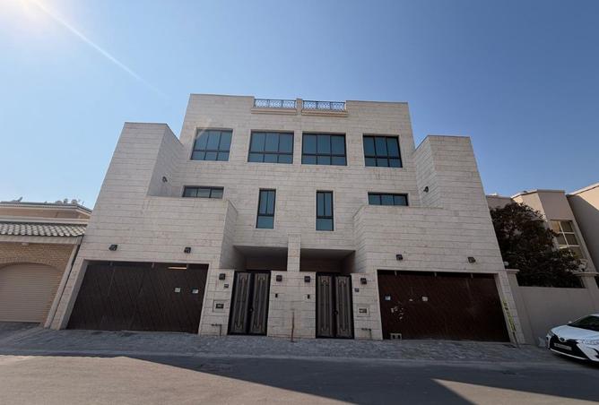 988142 - Property Main Image