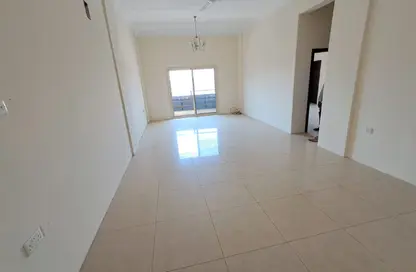 Apartment - 2 Bedrooms - 3 Bathrooms for rent in Jid Ali - Central Governorate
