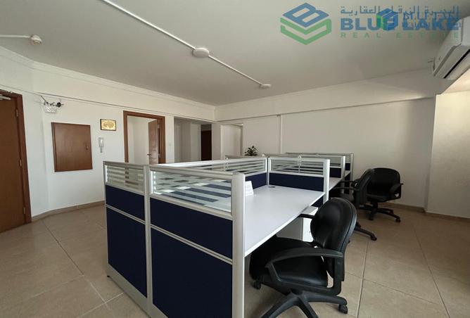906251 - Property Image 2