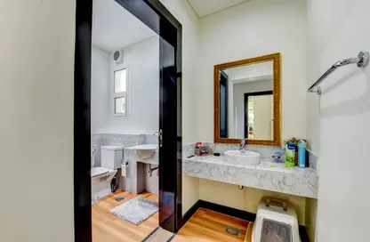 فيلا - 4 غرف نوم - 4 حمامات للايجار في عوالي - المحافظة الجنوبية