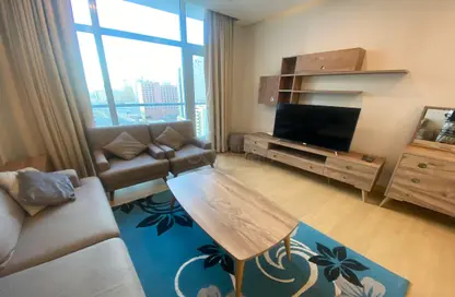 Living Room image for: Apartment - 1 Bathroom for rent in Al Juffair - Capital Governorate, Image 1