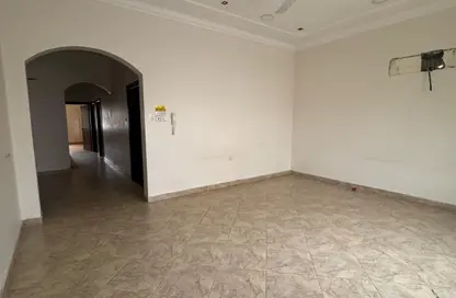 Apartment - 3 Bedrooms - 2 Bathrooms for rent in Al Maqsha - Northern Governorate Apartment - 3 Bedrooms - 2 Bathrooms for rent in Al Maqsha - Northern Governorate