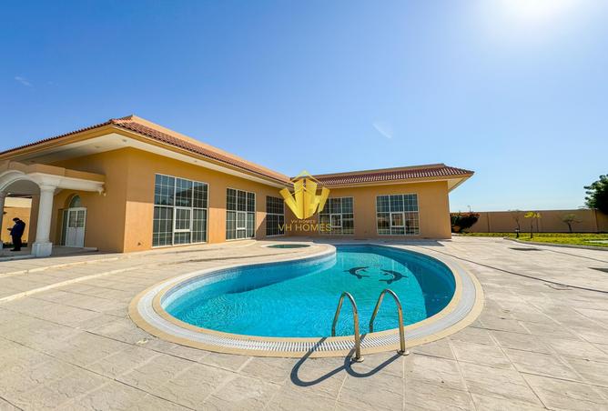 975693 - Property Main Image