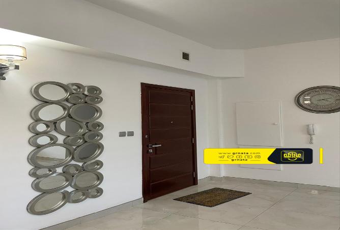 748132 - Property Image 2