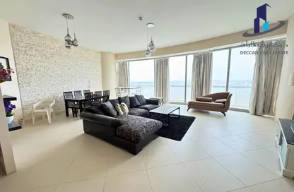 Apartment - 2 Bedrooms - 3 Bathrooms for rent in Sanabis - Manama - Capital Governorate