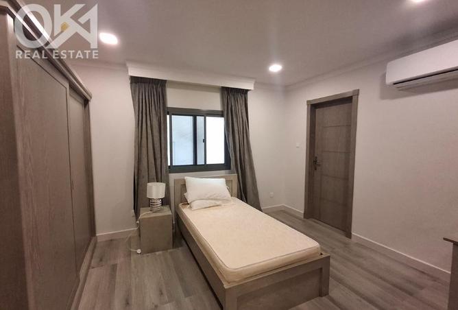 984770 - Property Image 2