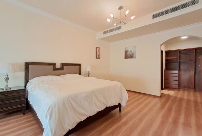 964932 - Property Image 2