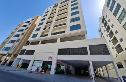 Apartment - 1 Bedroom - 1 Bathroom for rent in Al Burhama - Manama - Capital Governorate