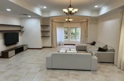 Living Room image for: Villa - 3 Bedrooms - 3 Bathrooms for rent in Janabiya - Northern Governorate, Image 1