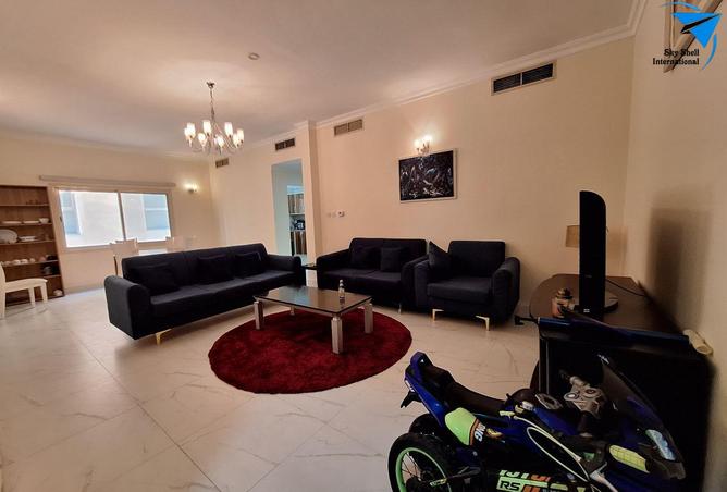 960403 - Property Image 2