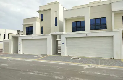 Villa - 3 Bedrooms - 4 Bathrooms for rent in Janabiya - Northern Governorate
