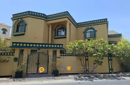 Villa - 4 Bedrooms - 4 Bathrooms for sale in Tubli - Central Governorate