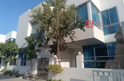 Villa - 5 Bedrooms - 5 Bathrooms for rent in Zinj - Manama - Capital Governorate