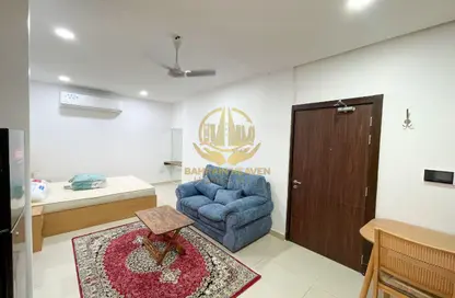 Apartment - Studio - 1 Bathroom for rent in Zinj - Manama - Capital Governorate