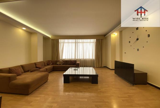 956086 - Property Image 2