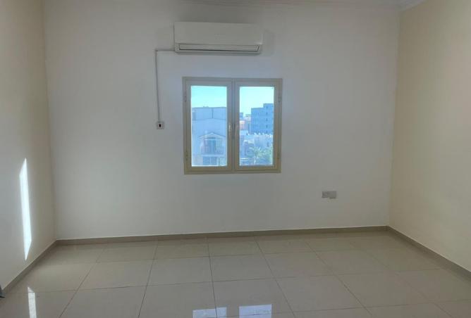 960223 - Property Image 2